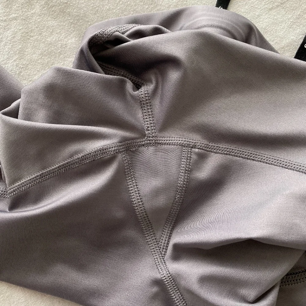 Nike, Dri-Fit grey/silver Nike Running leggings, size XS - Picture 7 of 9